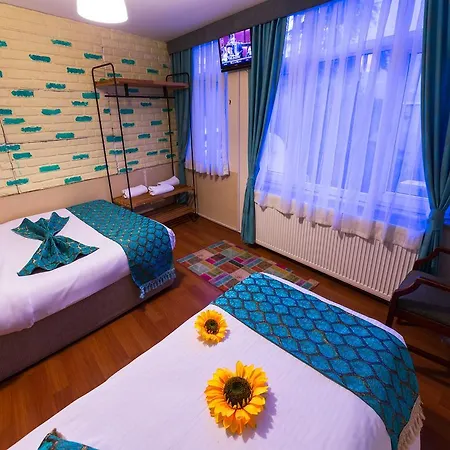 Hotel apartamentowy A'la House 3*